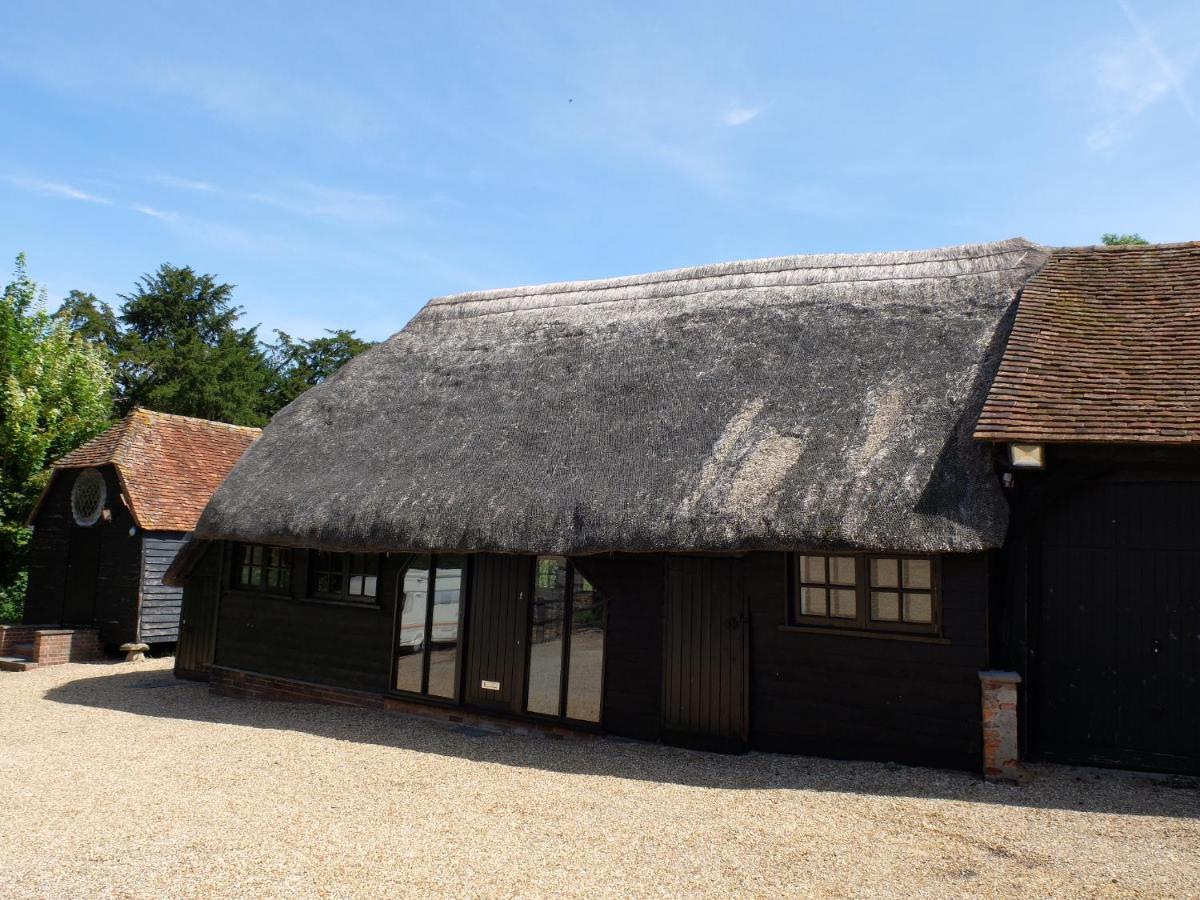 The Thatched Barn テーム エクステリア 写真